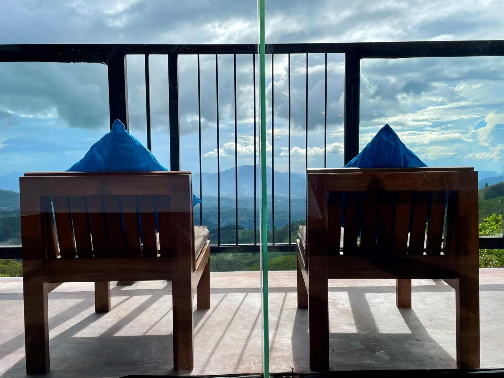 The Riverston Grand Matale Luaran gambar