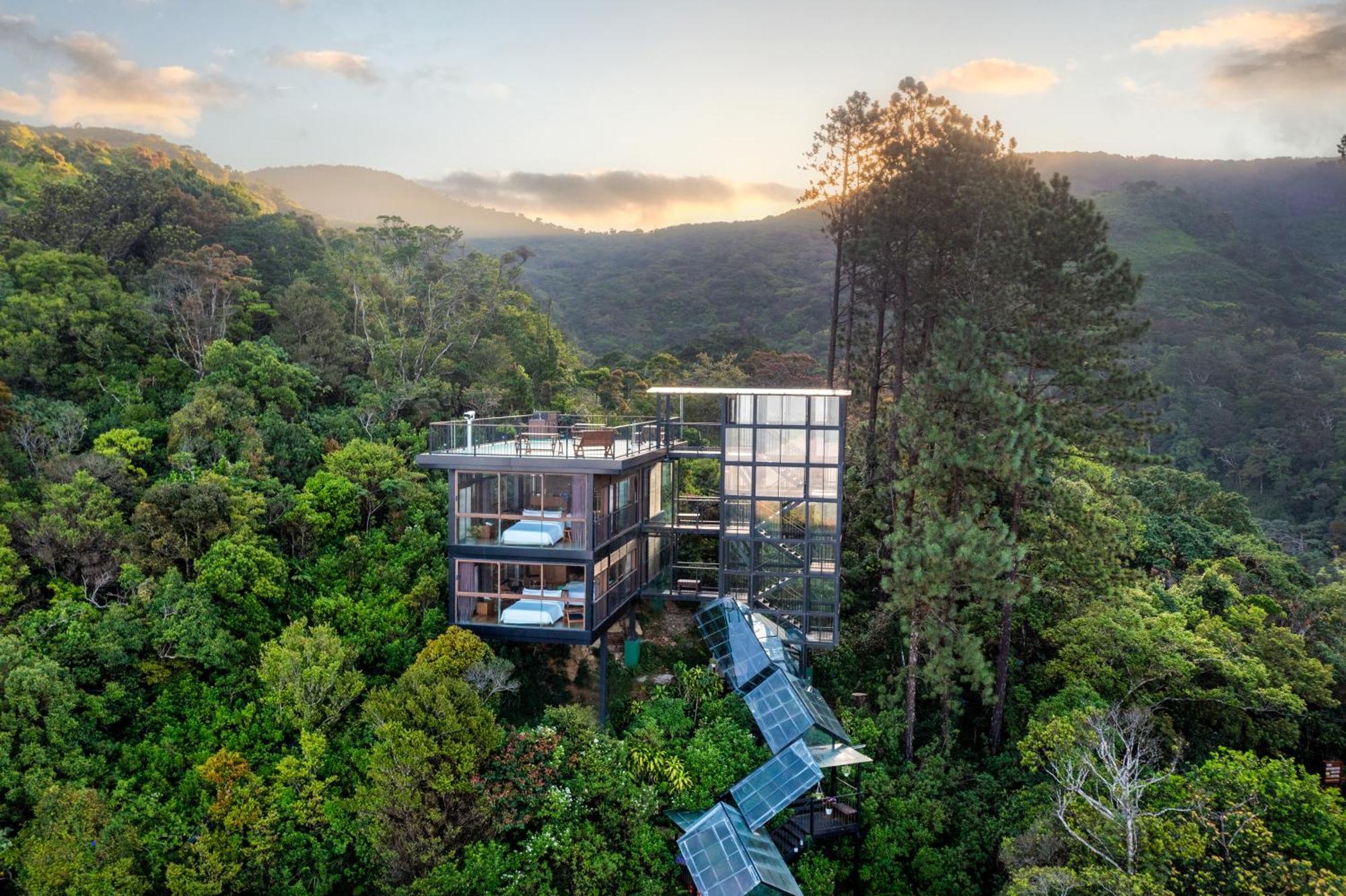 The Riverston Grand Matale Luaran gambar