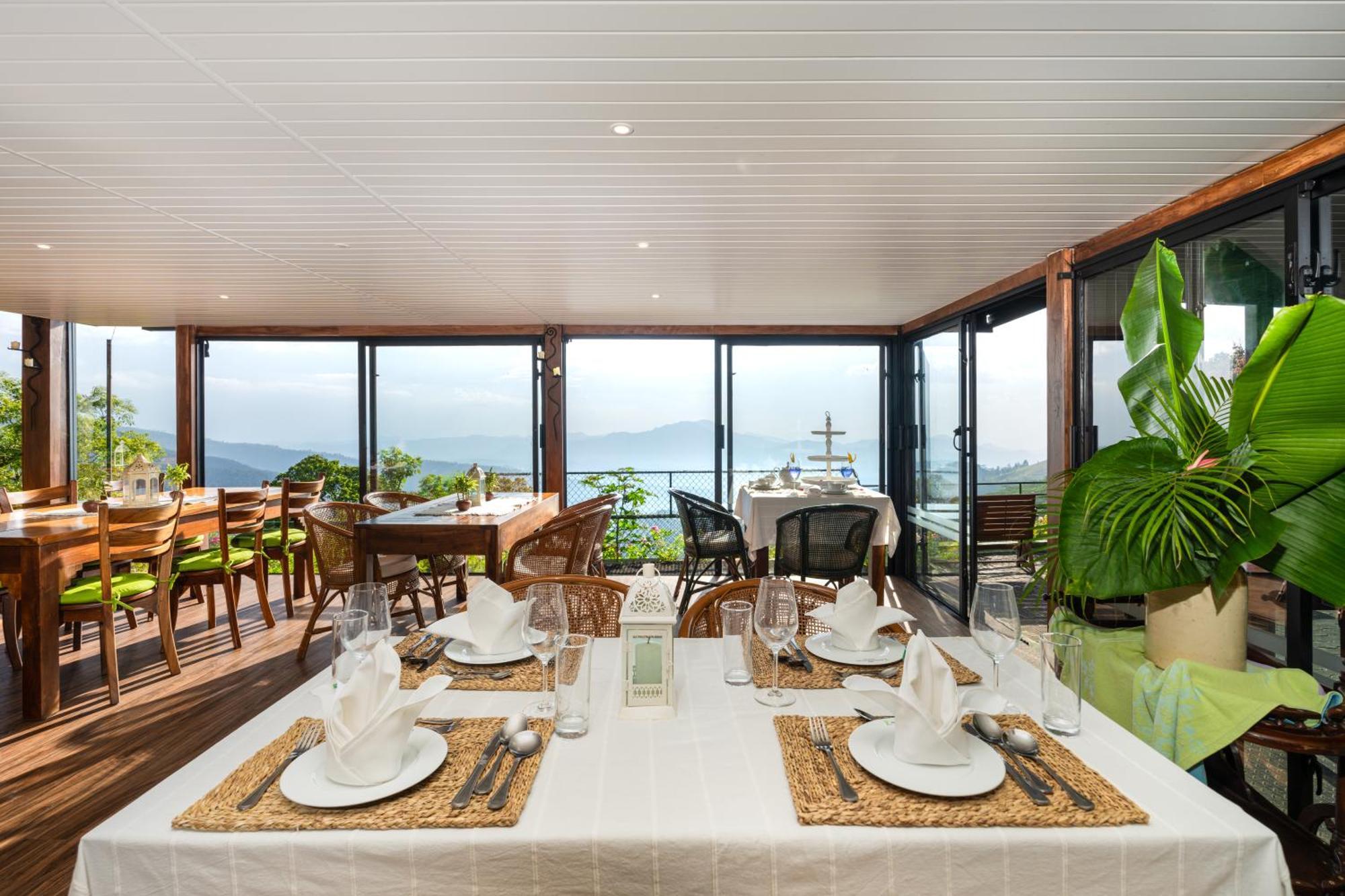 The Riverston Grand Matale Luaran gambar