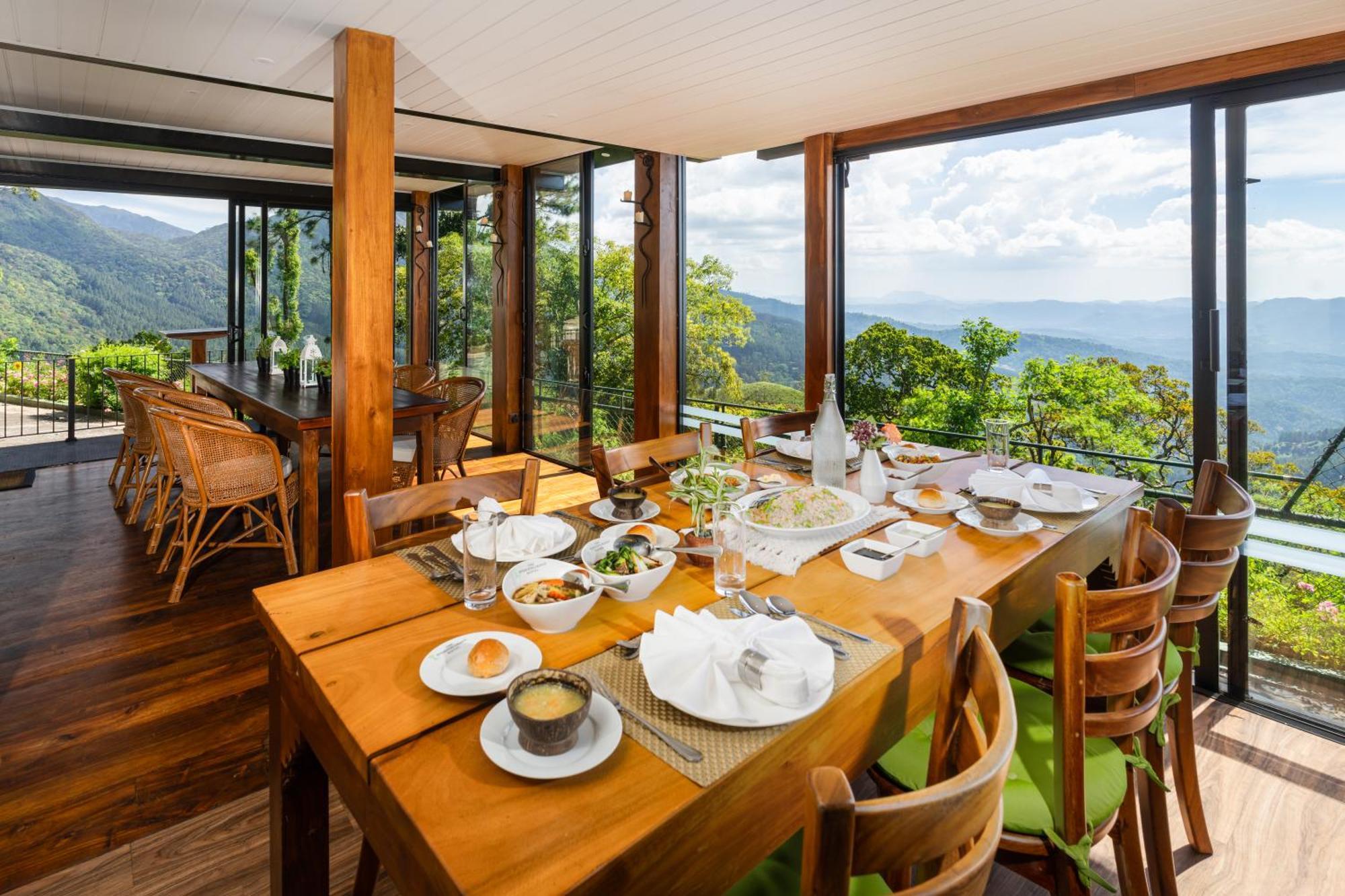 The Riverston Grand Matale Luaran gambar