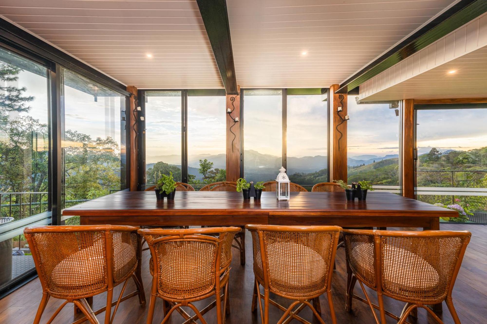 The Riverston Grand Matale Luaran gambar
